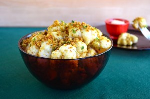Roasted cauliflower with cashews and curried dip