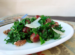 Kale, Grape & Walnut Salad