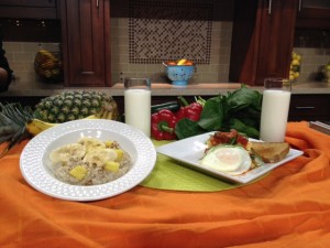 Slow cooker oatmeal with pineapple and bananas