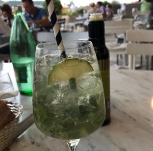Rose spritzer